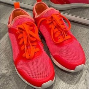 Women’s Adidas by Stella McCartney runners sz 7